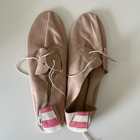 Pale dusty rose color Hobes leather ballet flats - Picture 3 of 7
